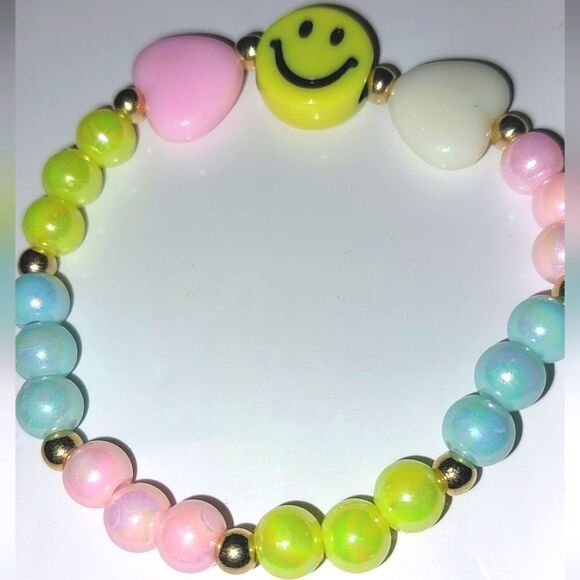 Girls rainbow happy face beaded bracelet - Picture 6 of 6